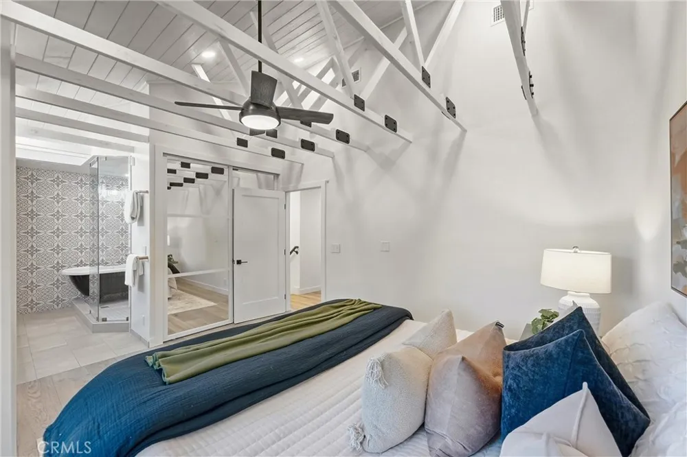 17515 Via Lindo Tustin, CA 92780