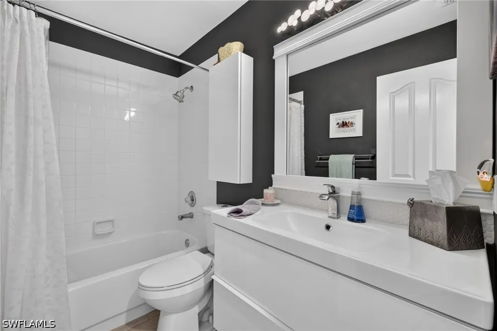 Linnet Lane Naples, FL 34119