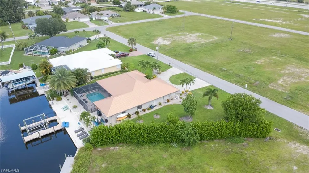 716 SW 32nd Court Cape Coral, FL 33991