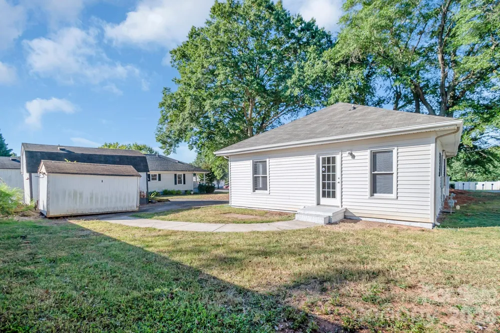 204 Pleasant Street Belmont, NC 28012