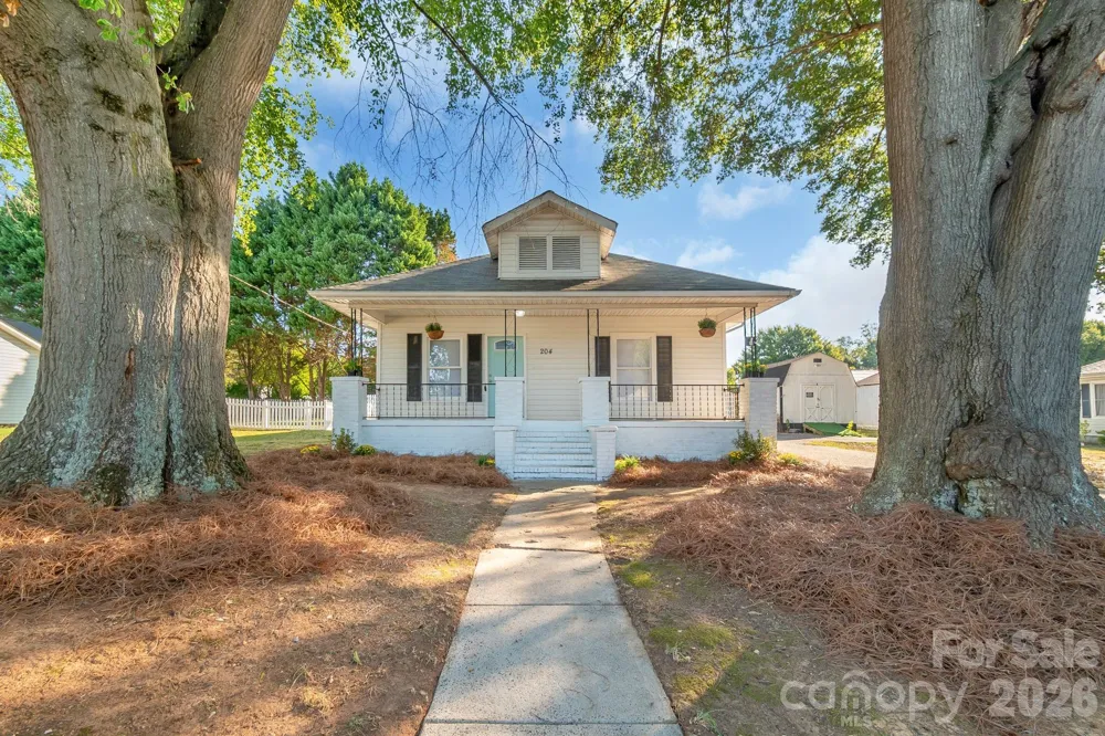 204 Pleasant Street Belmont, NC 28012