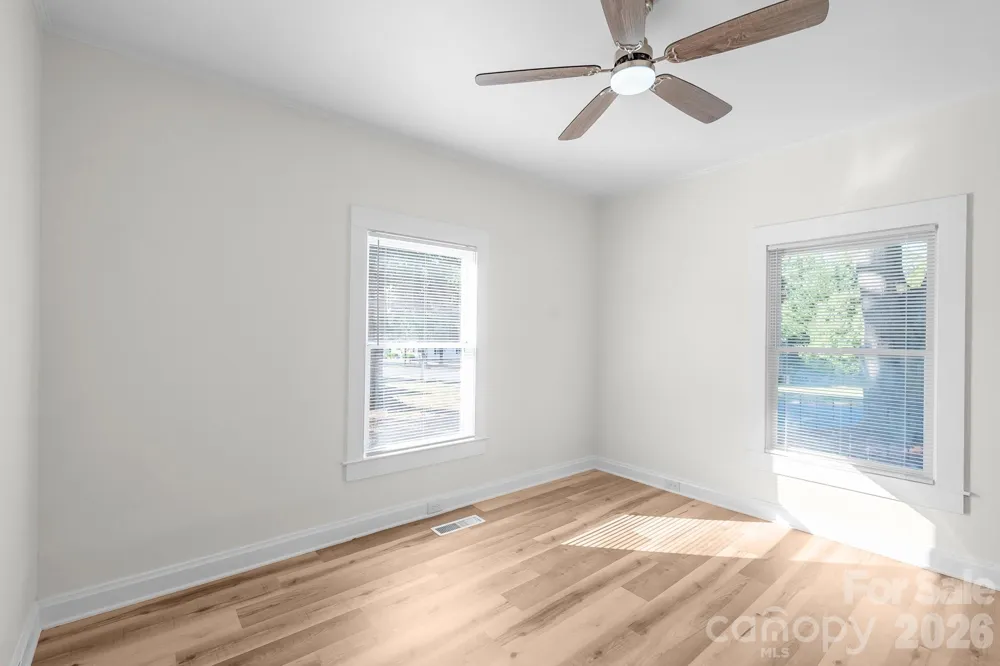 204 Pleasant Street Belmont, NC 28012