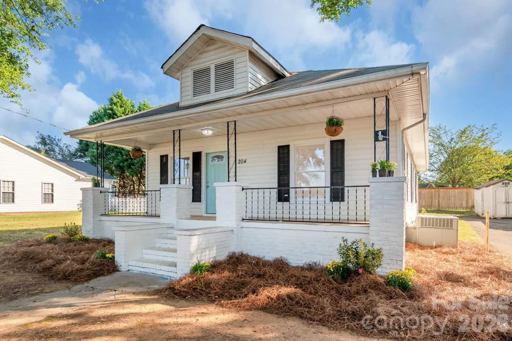 204 Pleasant Street Belmont, NC 28012