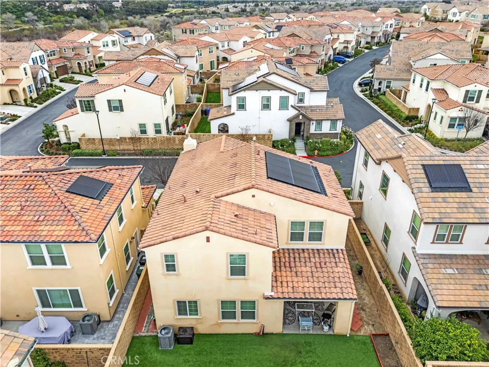 24157 Via Perla Valencia, CA 91354