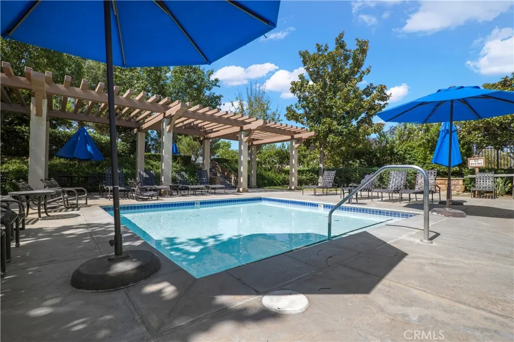 24157 Via Perla Valencia, CA 91354