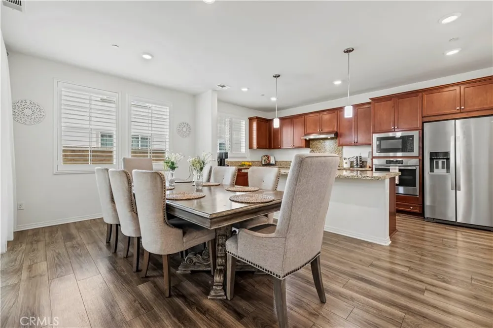 24157 Via Perla Valencia, CA 91354