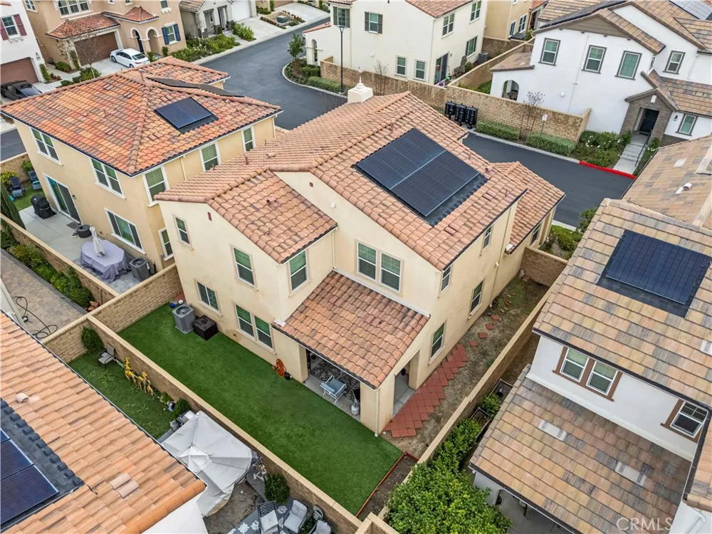 24157 Via Perla Valencia, CA 91354
