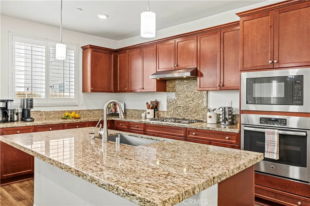 24157 Via Perla Valencia, CA 91354
