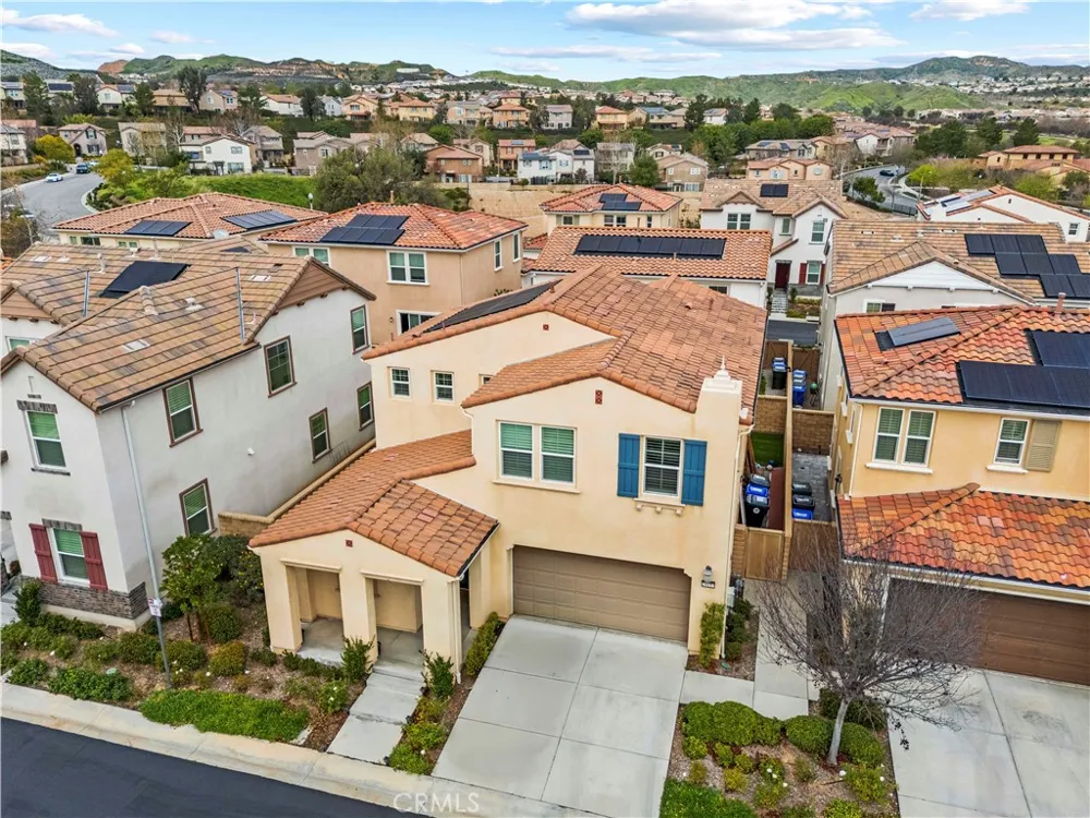 24157 Via Perla Valencia, CA 91354