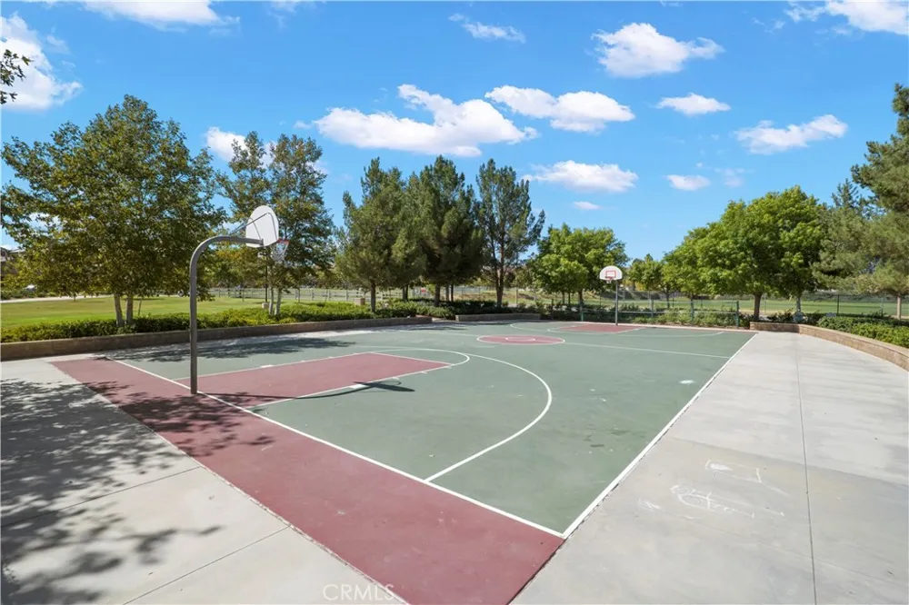 24157 Via Perla Valencia, CA 91354