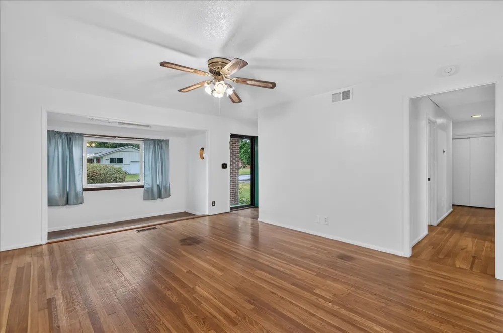 4313 Fleetwood Drive Bartlesville, OK 74006