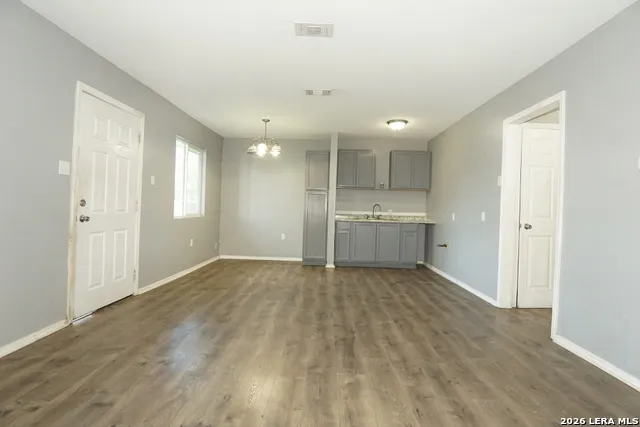 520 Altitude Dr San Antonio, TX 78227
