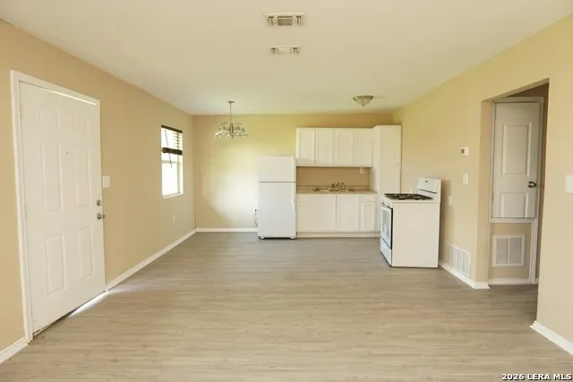 520 Altitude Dr San Antonio, TX 78227