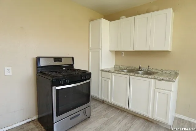 520 Altitude Dr San Antonio, TX 78227