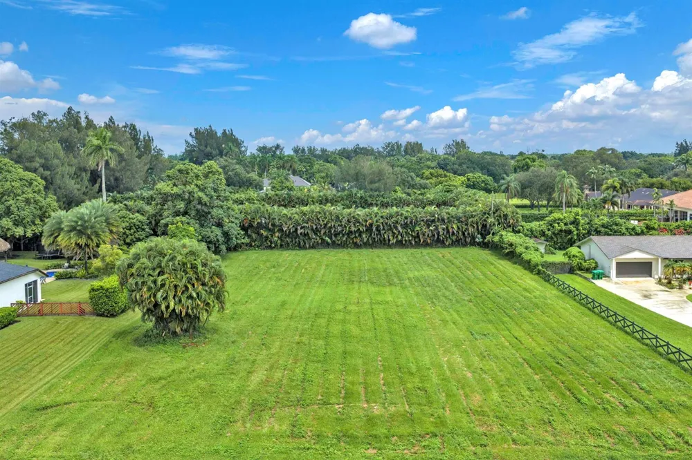 13801 SW 29TH STREET Davie, FL 33330