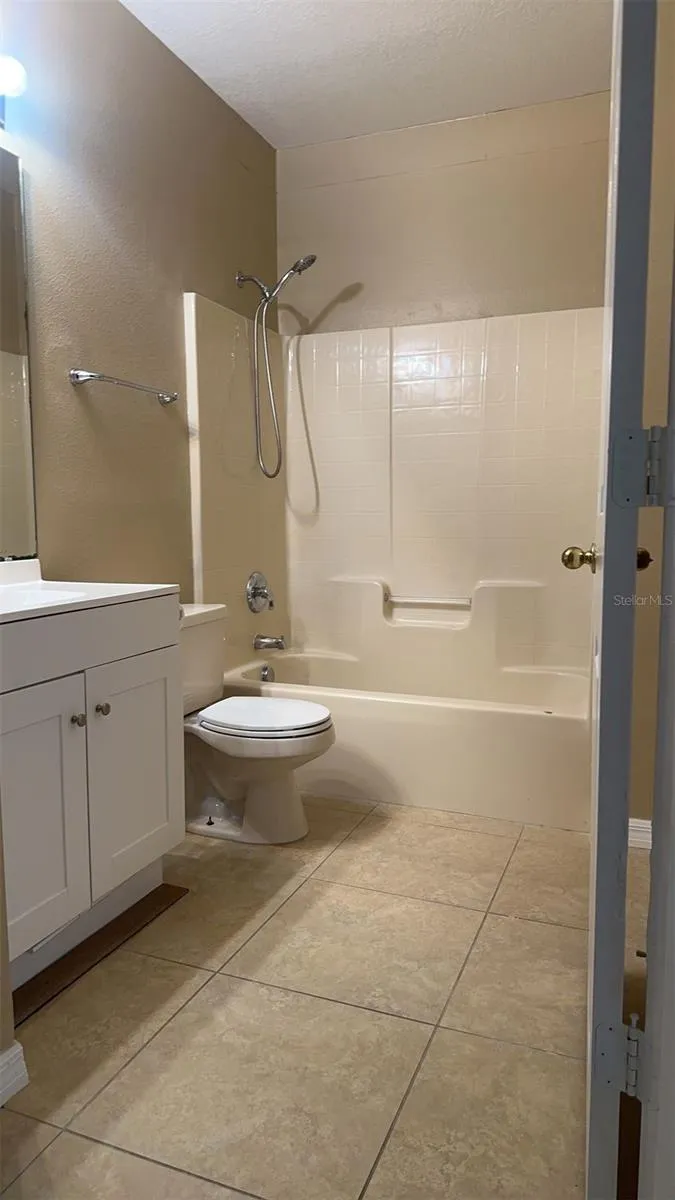 850 GLASTONBURY DRIVE Kissimmee, FL 34758