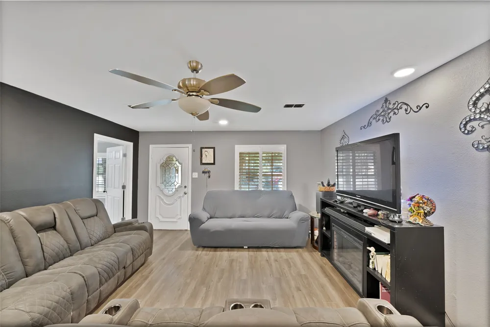 600 E Jacob Street Pilot Point, TX 76258