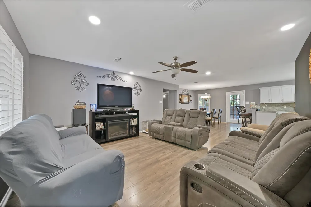 600 E Jacob Street Pilot Point, TX 76258