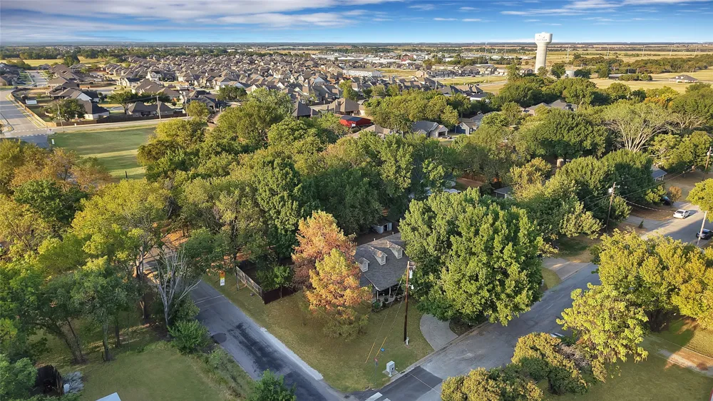 600 E Jacob Street Pilot Point, TX 76258