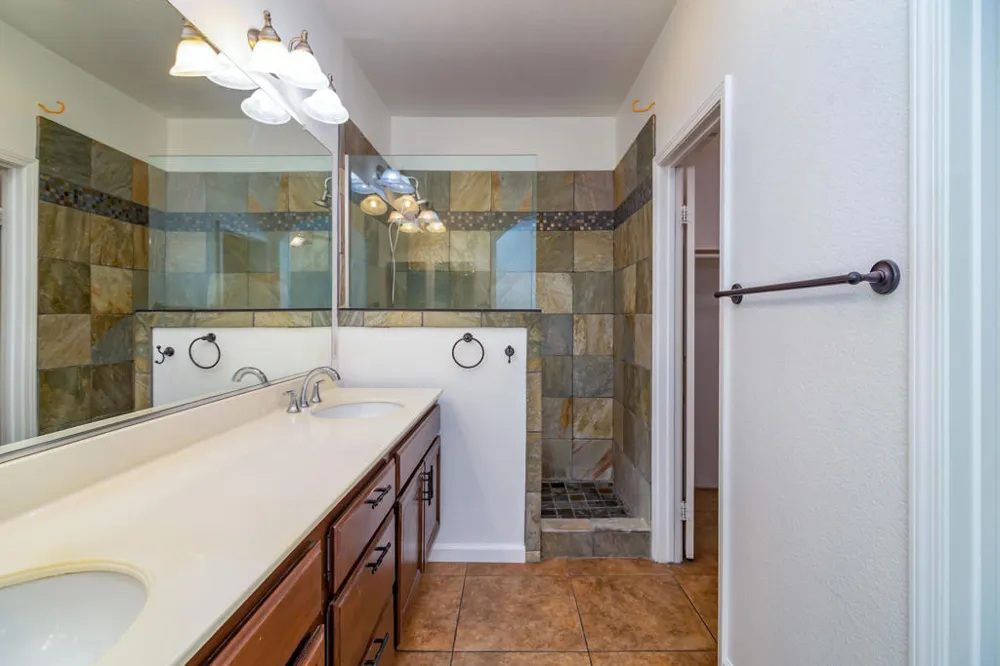 67520 S Laguna Drive Cathedral City, CA 92234