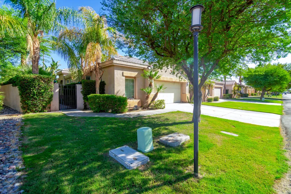 67520 S Laguna Drive Cathedral City, CA 92234