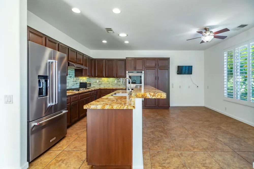 67520 S Laguna Drive Cathedral City, CA 92234