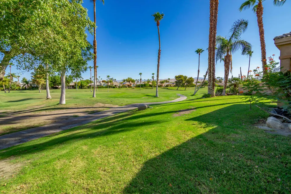 67520 S Laguna Drive Cathedral City, CA 92234
