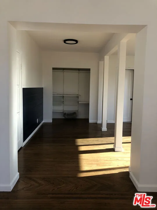 2225 Lake Shore Avenue Los Angeles, CA 90039