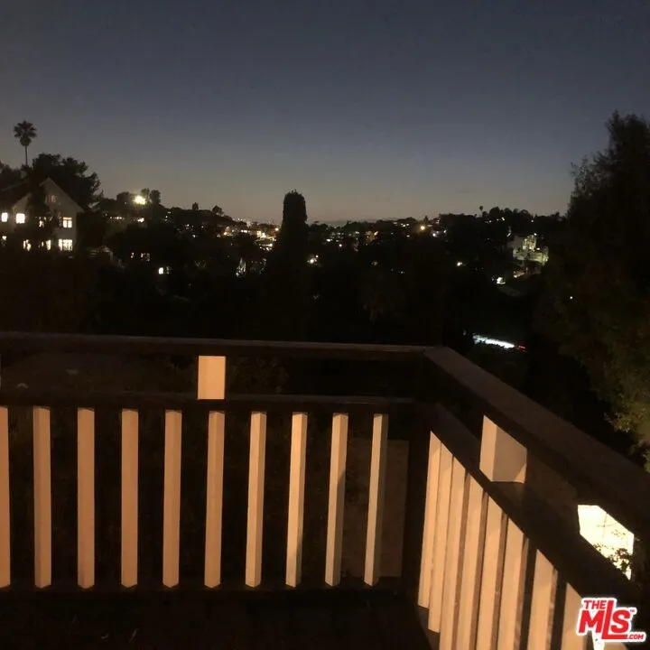 2225 Lake Shore Avenue Los Angeles, CA 90039