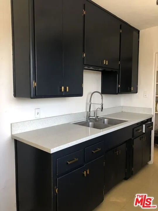 2225 Lake Shore Avenue Los Angeles, CA 90039