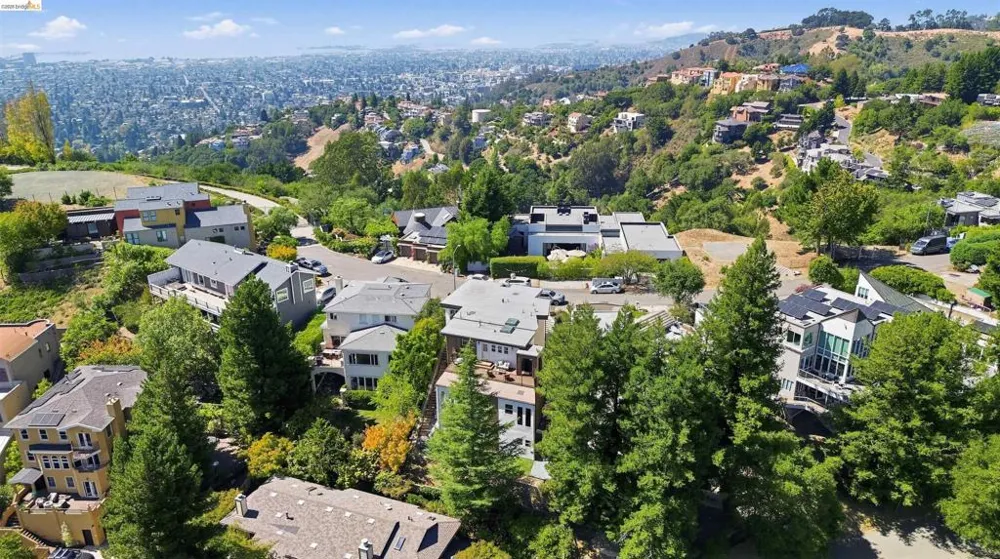 7026 Devon Way Berkeley, CA 94705