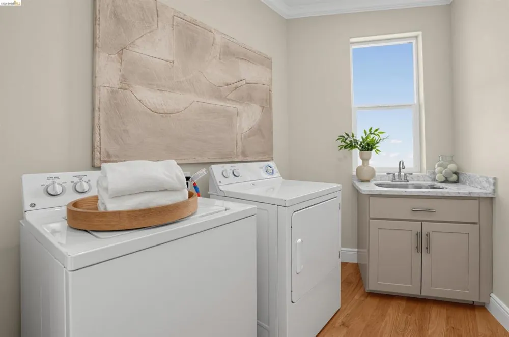 7026 Devon Way Berkeley, CA 94705