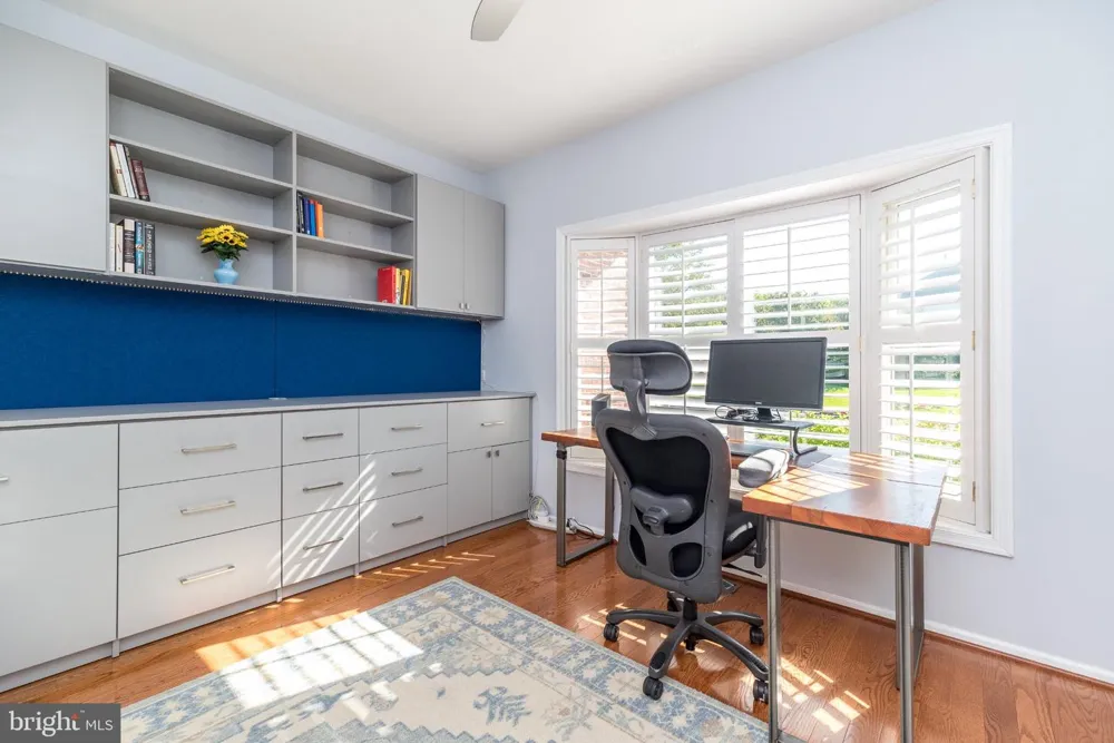 1305 MCHUGH Ambler, PA 19002
