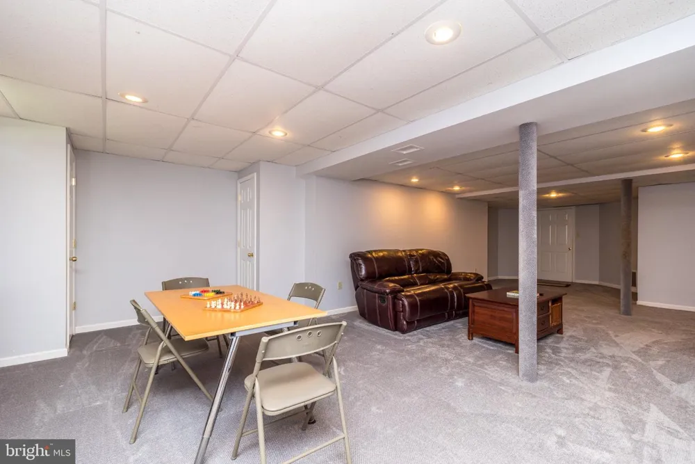 1305 MCHUGH Ambler, PA 19002