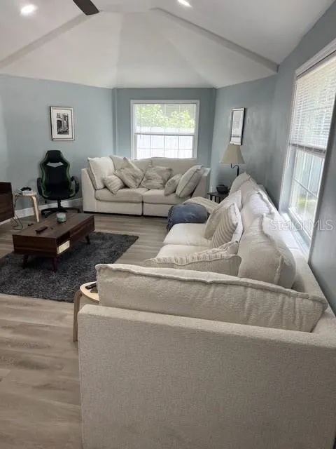 1616 E MARKS DRIVE Tampa, FL 33604
