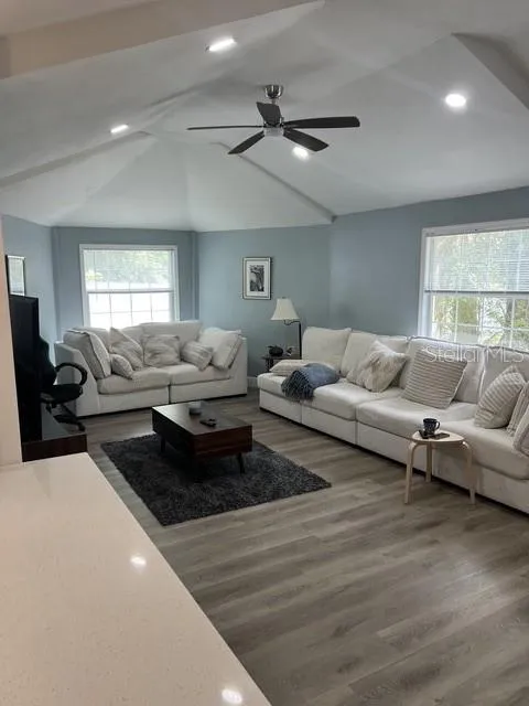 1616 E MARKS DRIVE Tampa, FL 33604