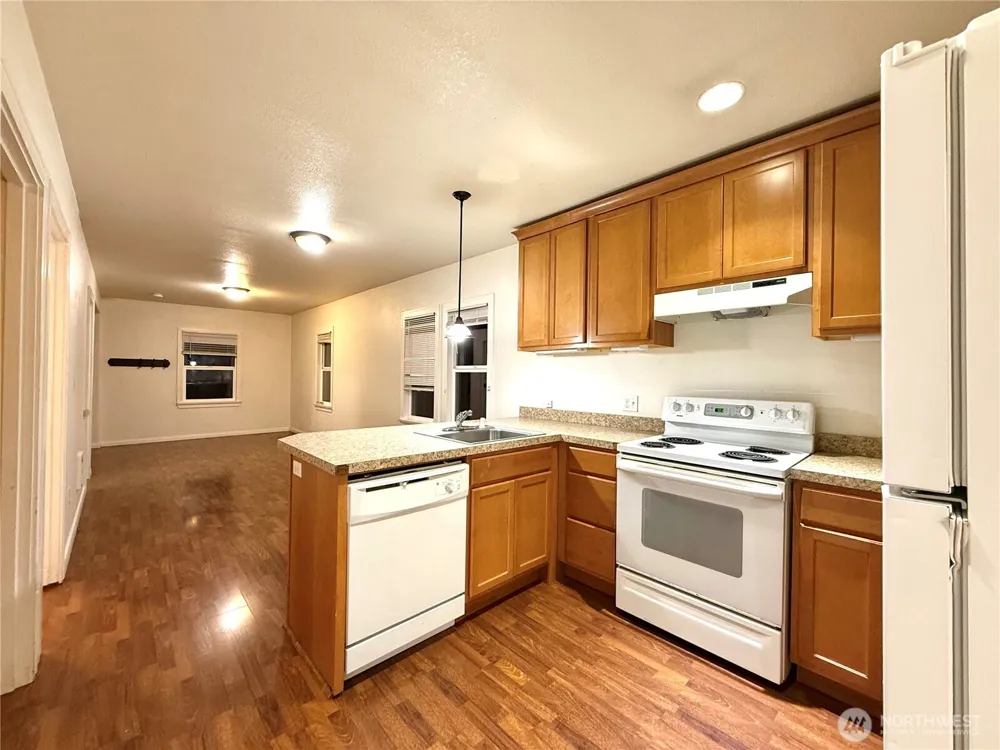 417 15th Avenue Longview, WA 98632
