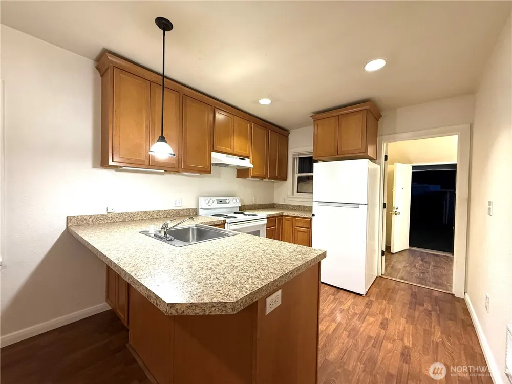 417 15th Avenue Longview, WA 98632