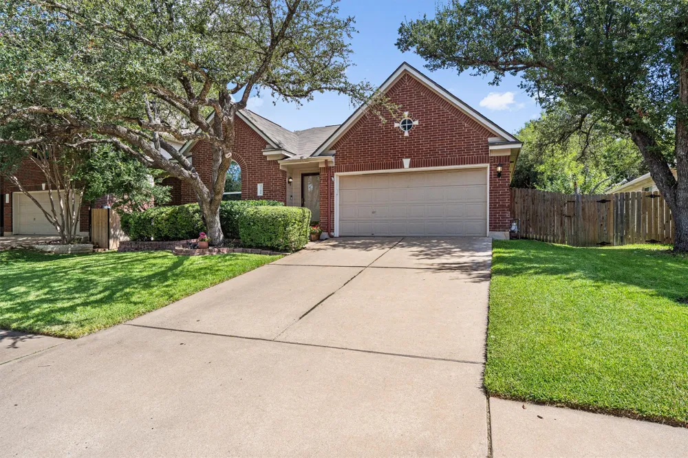 3746 Newland Drive Round Rock, TX 78681