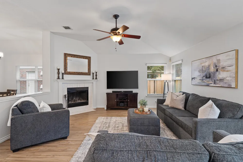 3746 Newland Drive Round Rock, TX 78681