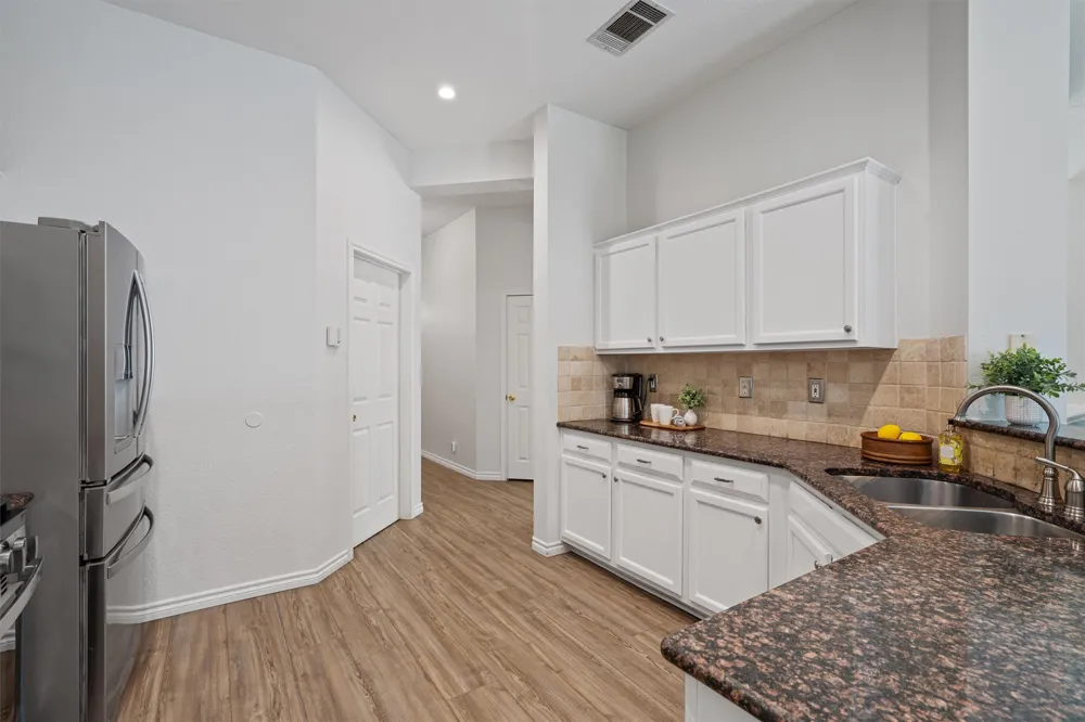 3746 Newland Drive Round Rock, TX 78681