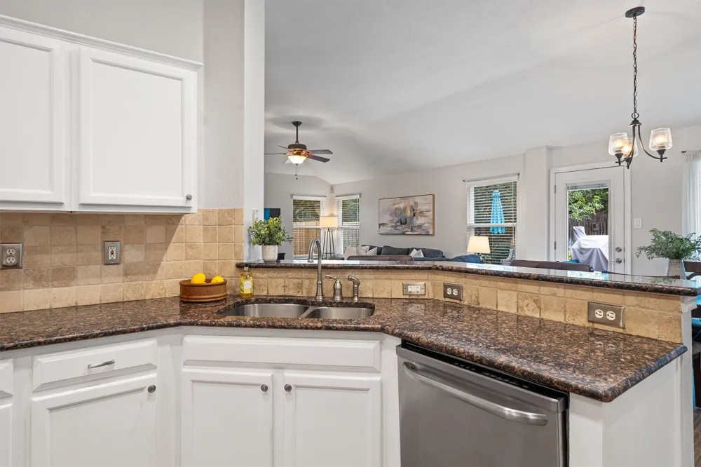 3746 Newland Drive Round Rock, TX 78681
