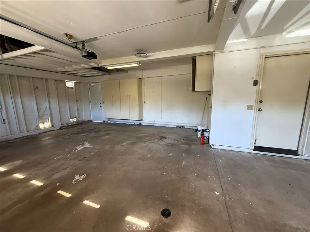 49 Westbrook Pomona, CA 91766