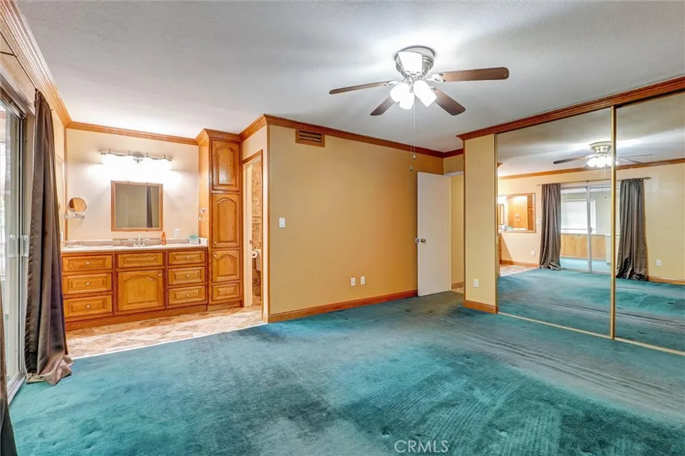 13905 Rex Sylmar, CA 91342