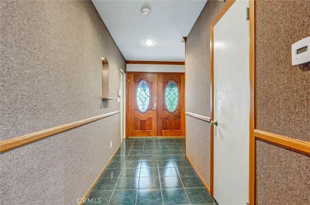 13905 Rex Sylmar, CA 91342
