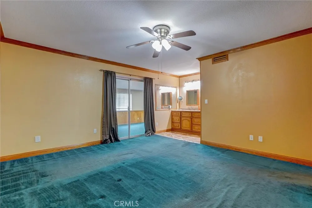 13905 Rex Sylmar, CA 91342
