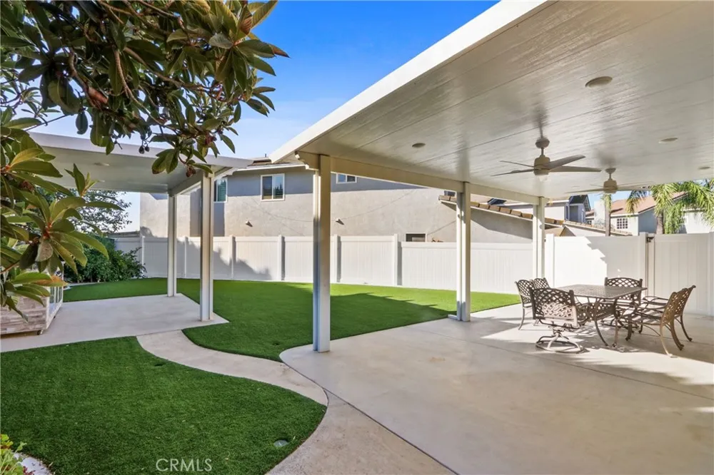 12521 San Mina Court Chino, CA 91710