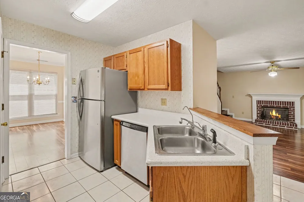 2100 Wedgewood DR Stone Mountain, GA 30088
