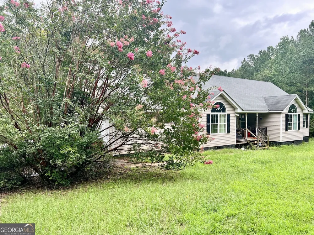 1383 Sims RD SE Winder, GA 30680