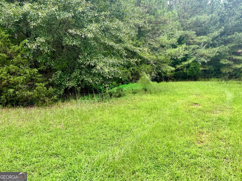 1383 Sims RD SE Winder, GA 30680